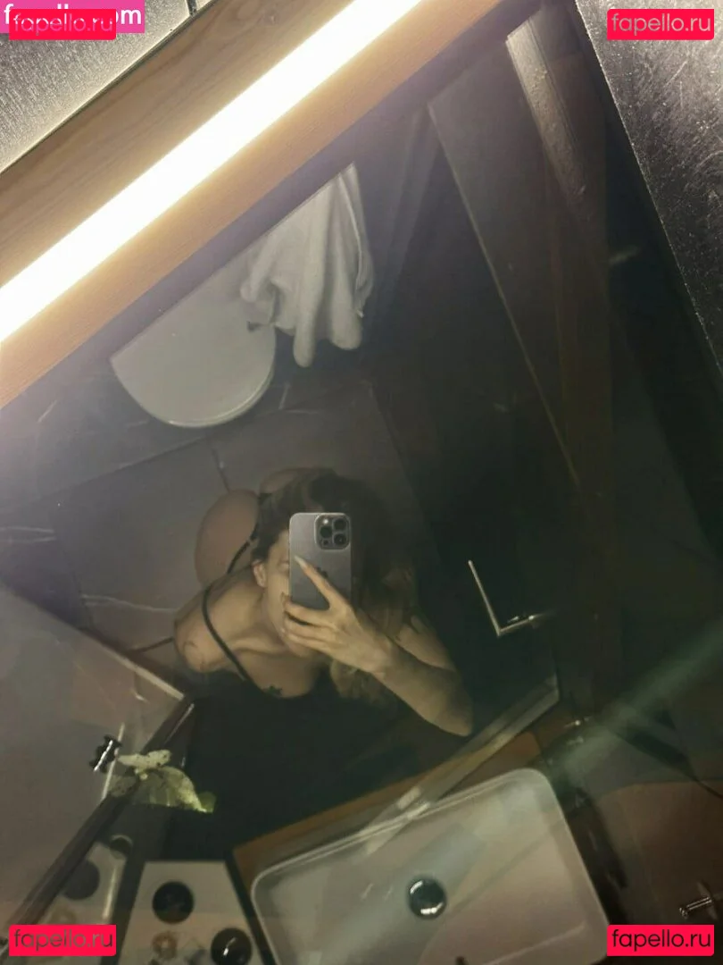 showerboyau Onlyfans Photo Gallery 