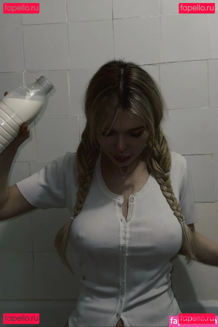 showerboyau Onlyfans Photo Gallery 