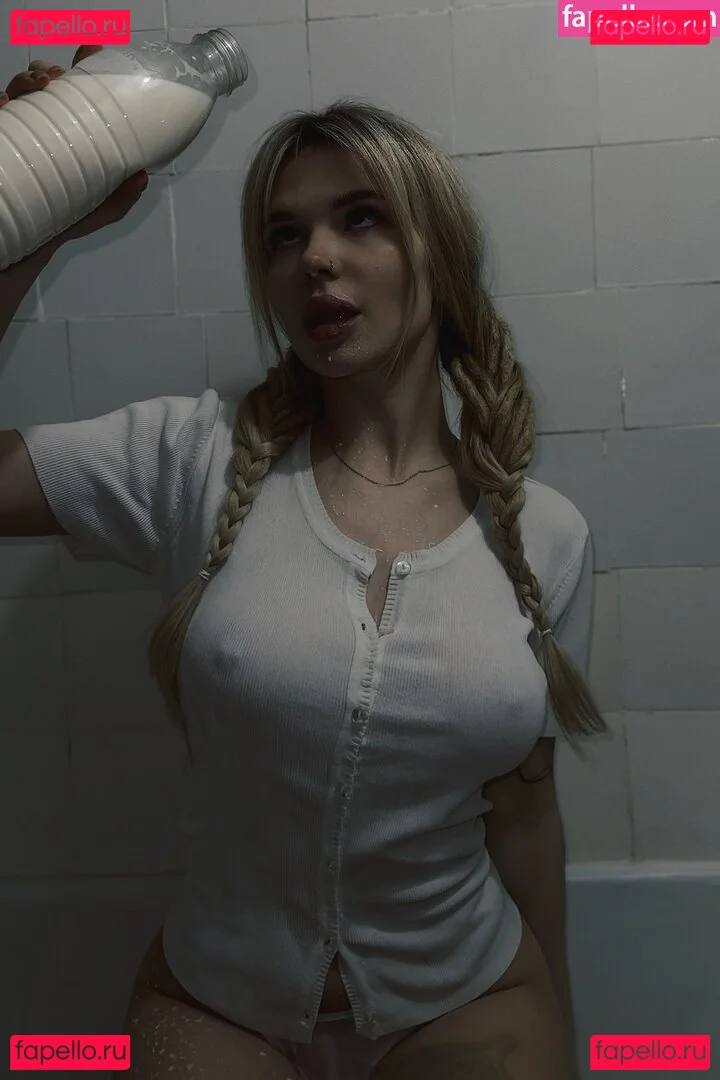 showerboyau Onlyfans Photo Gallery 