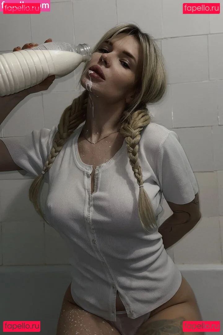 showerboyau Onlyfans Photo Gallery 