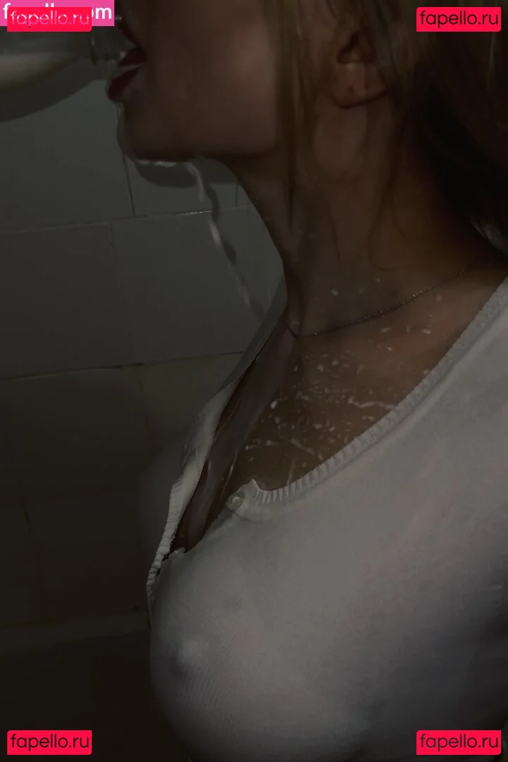 showerboyau Onlyfans Photo Gallery 