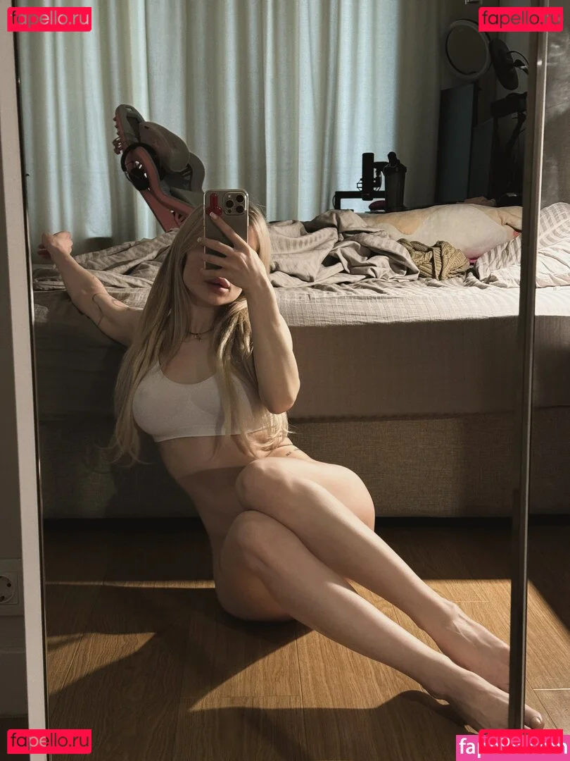 showerboyau Onlyfans Photo Gallery 