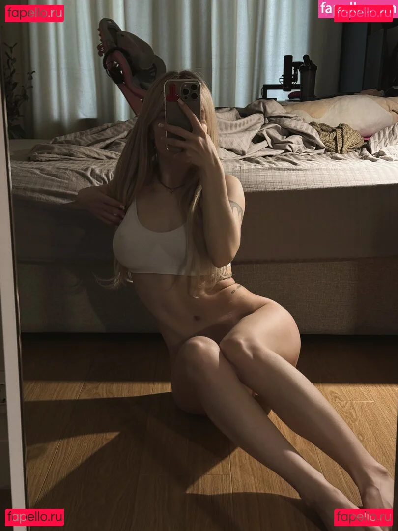 showerboyau Onlyfans Photo Gallery 