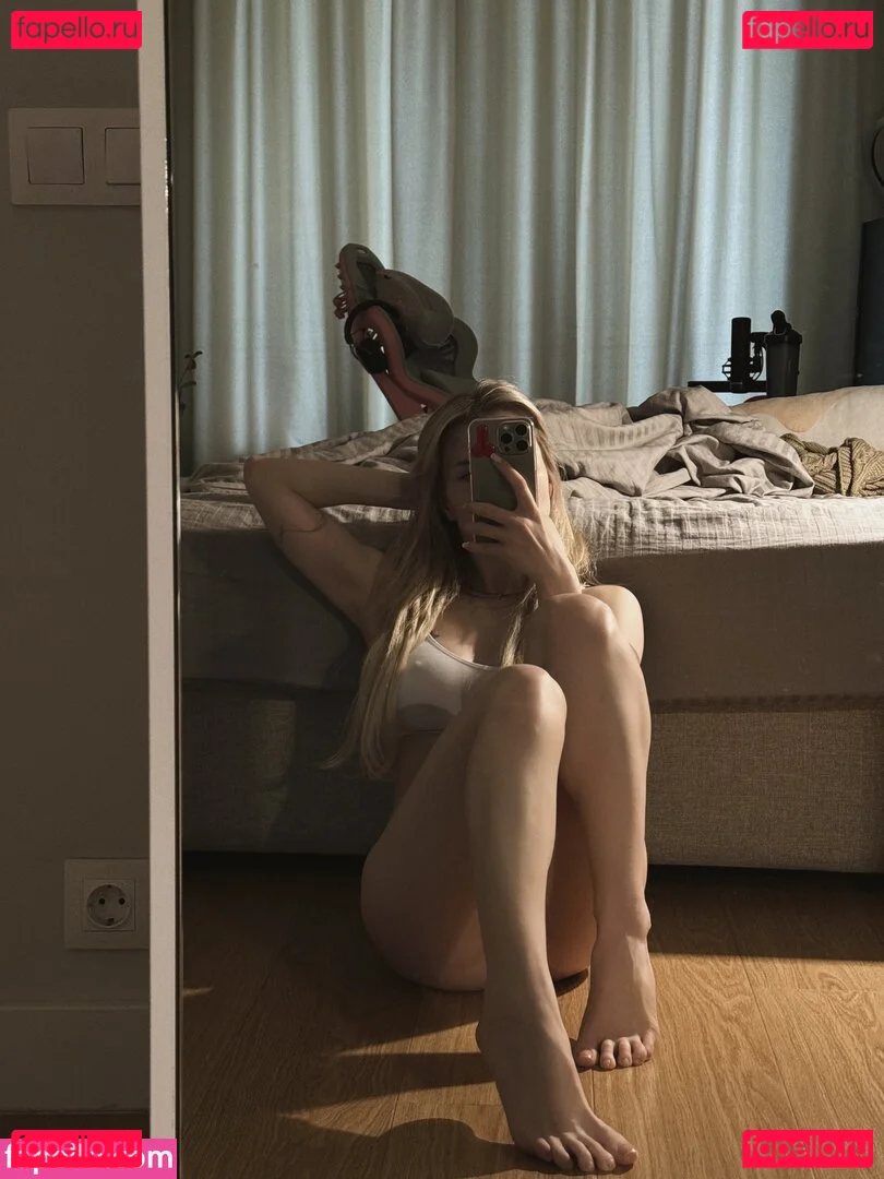 showerboyau Onlyfans Photo Gallery 