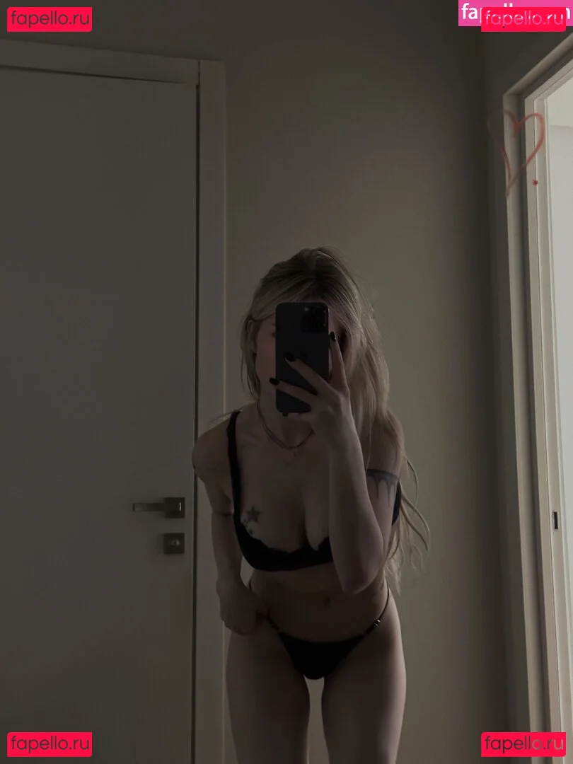 showerboyau Onlyfans Photo Gallery 