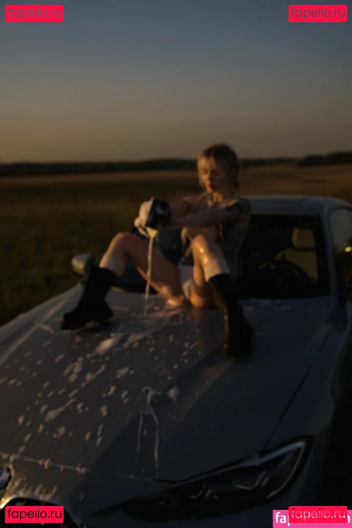 showerboyau Onlyfans Photo Gallery 