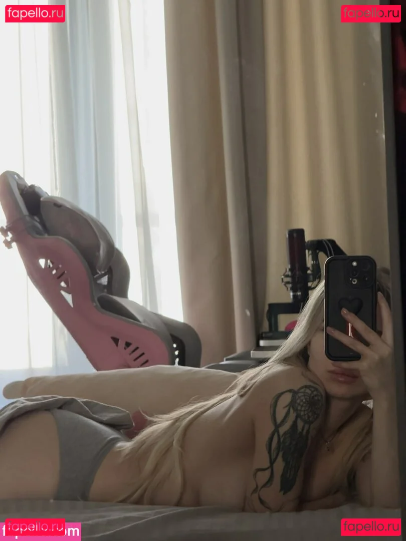 showerboyau Onlyfans Photo Gallery 