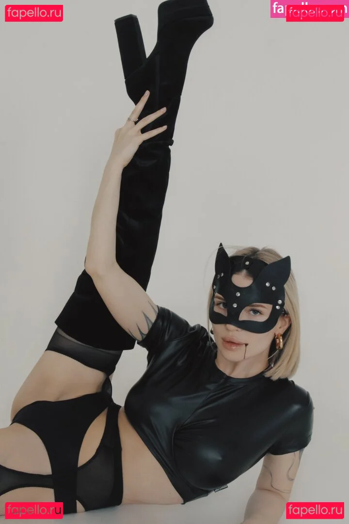 showerboyau Onlyfans Photo Gallery 