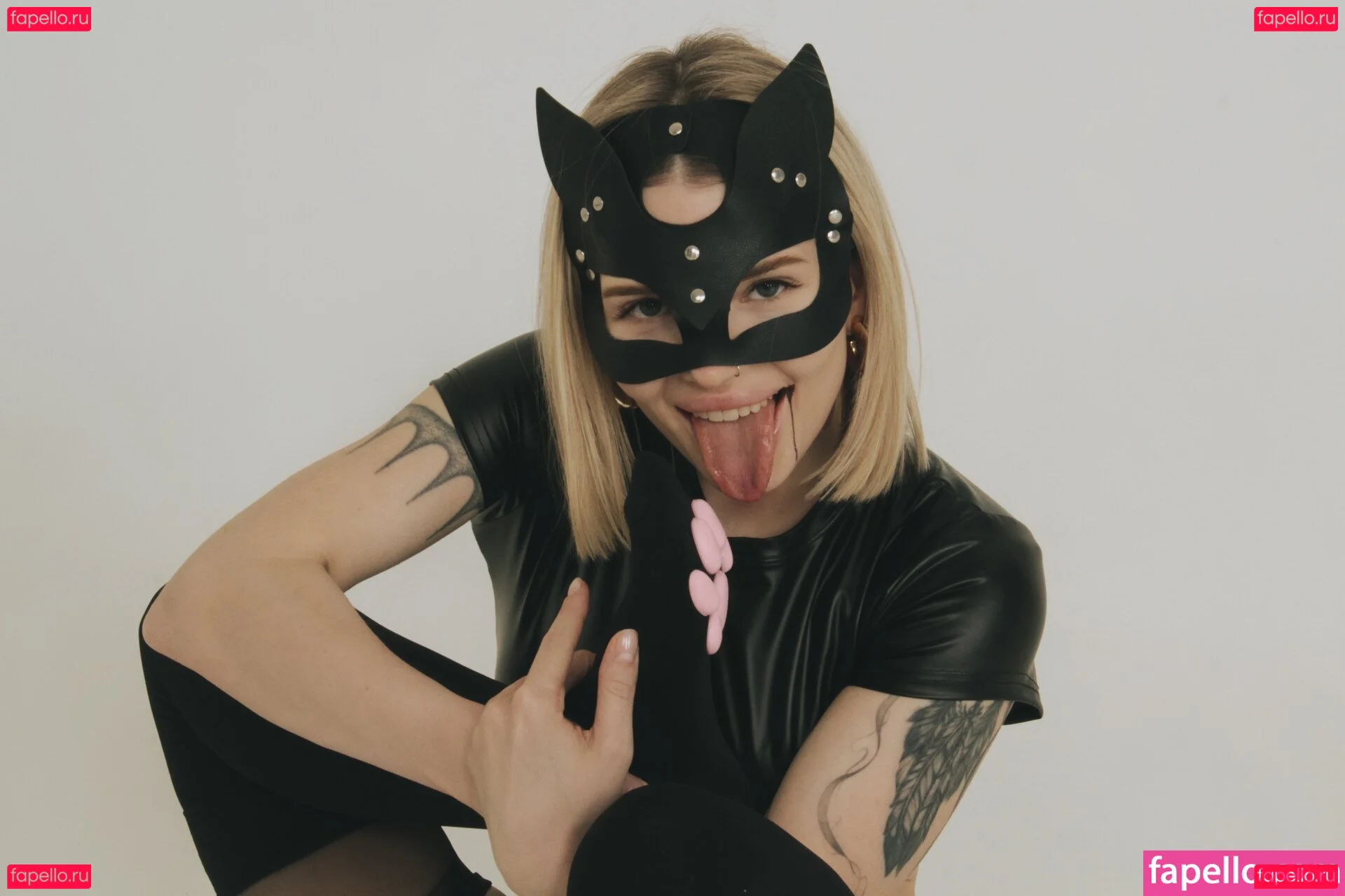 showerboyau Onlyfans Photo Gallery 