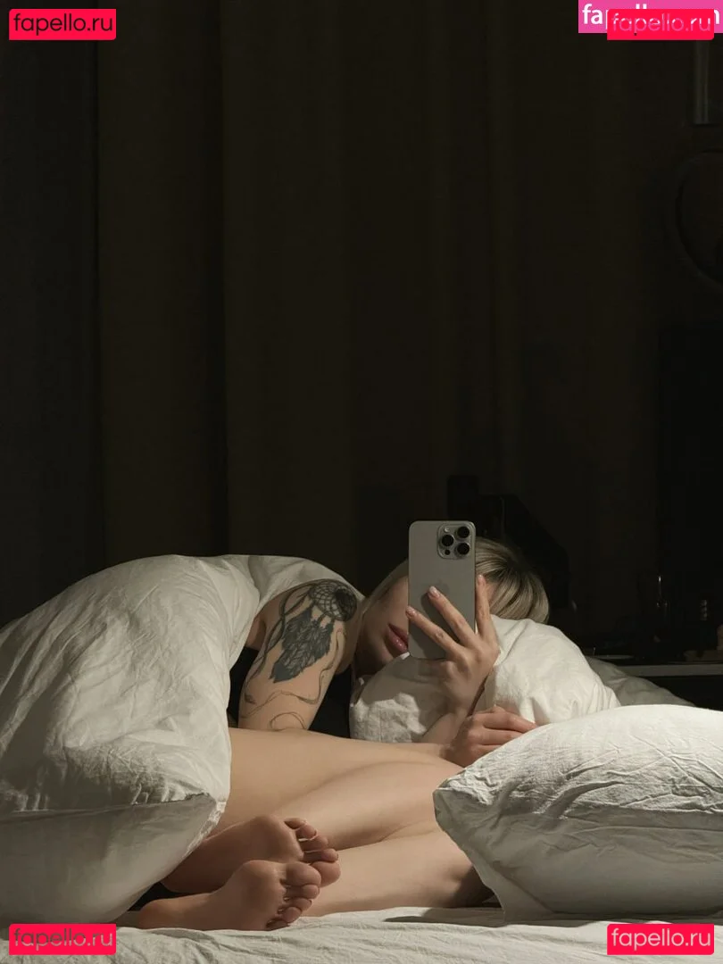 showerboyau Onlyfans Photo Gallery 