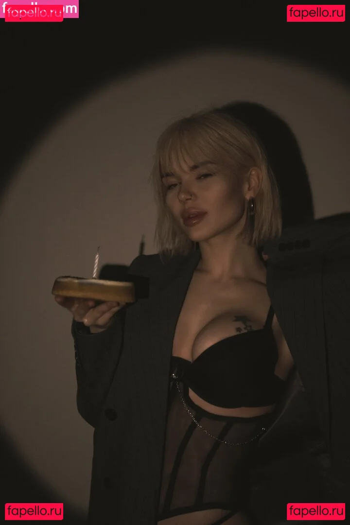 showerboyau Onlyfans Photo Gallery 