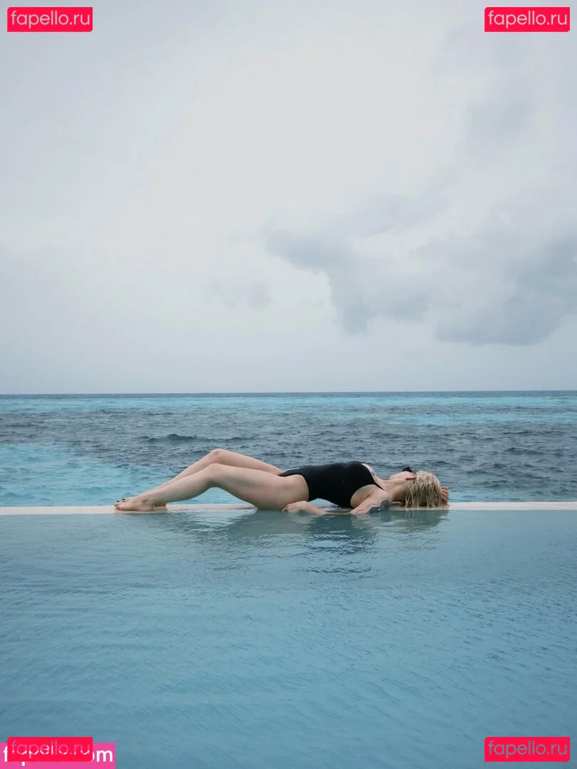 showerboyau Onlyfans Photo Gallery 