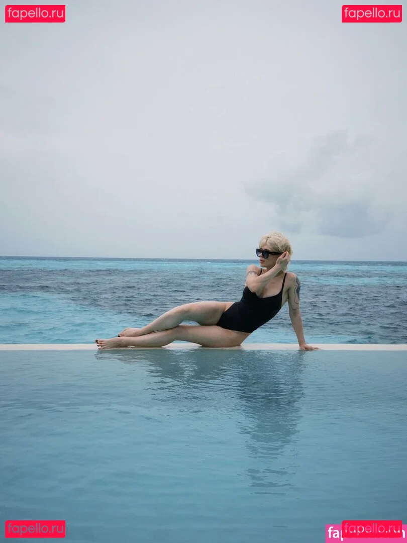 showerboyau Onlyfans Photo Gallery 