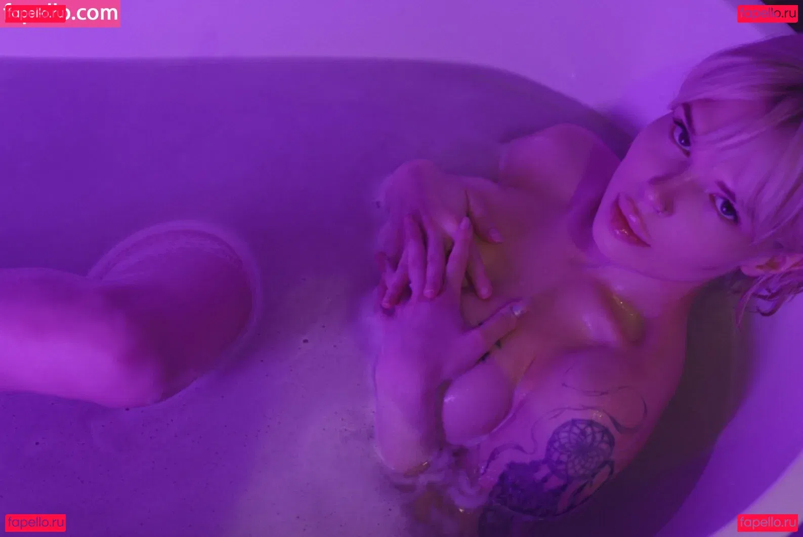 showerboyau Onlyfans Photo Gallery 