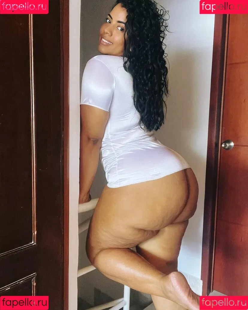 boomsar Onlyfans Photo Gallery 