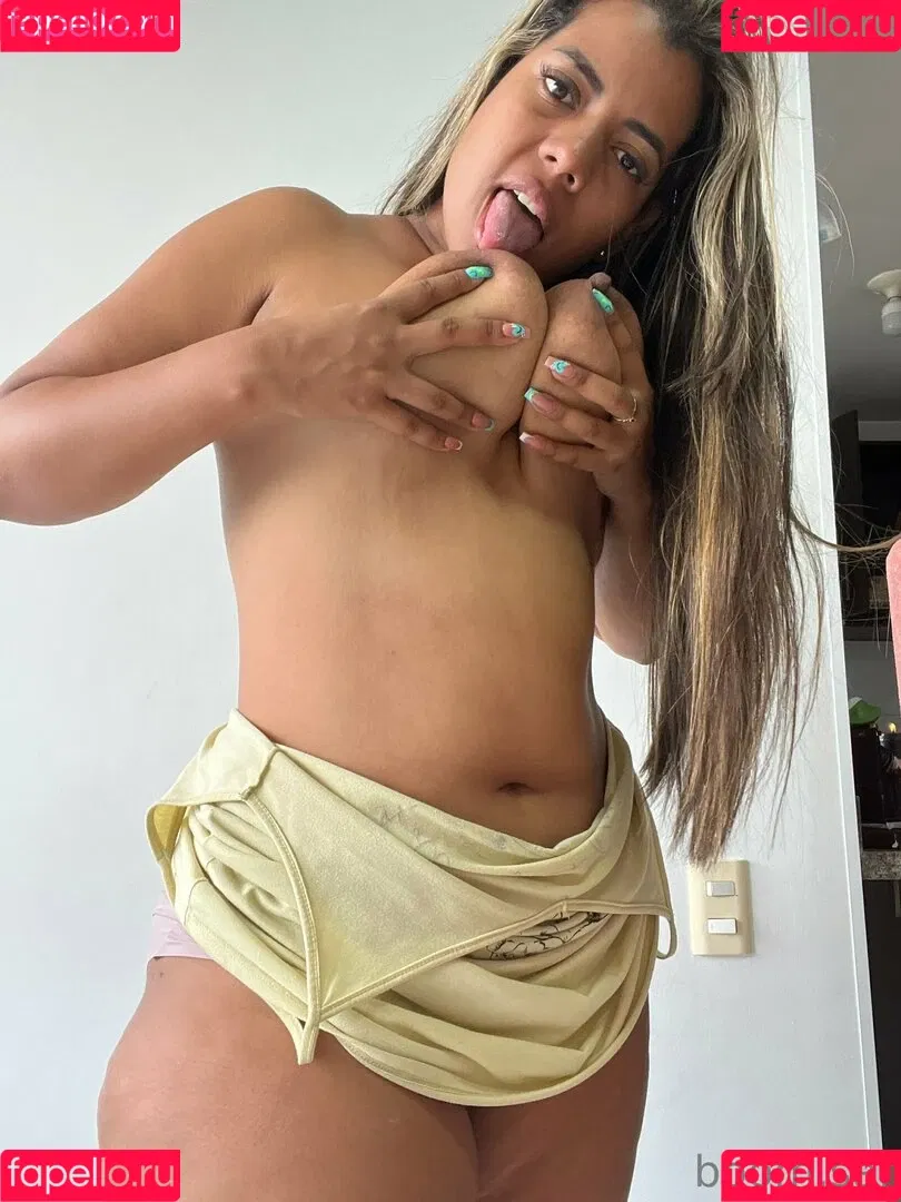boomsar Onlyfans Photo Gallery 