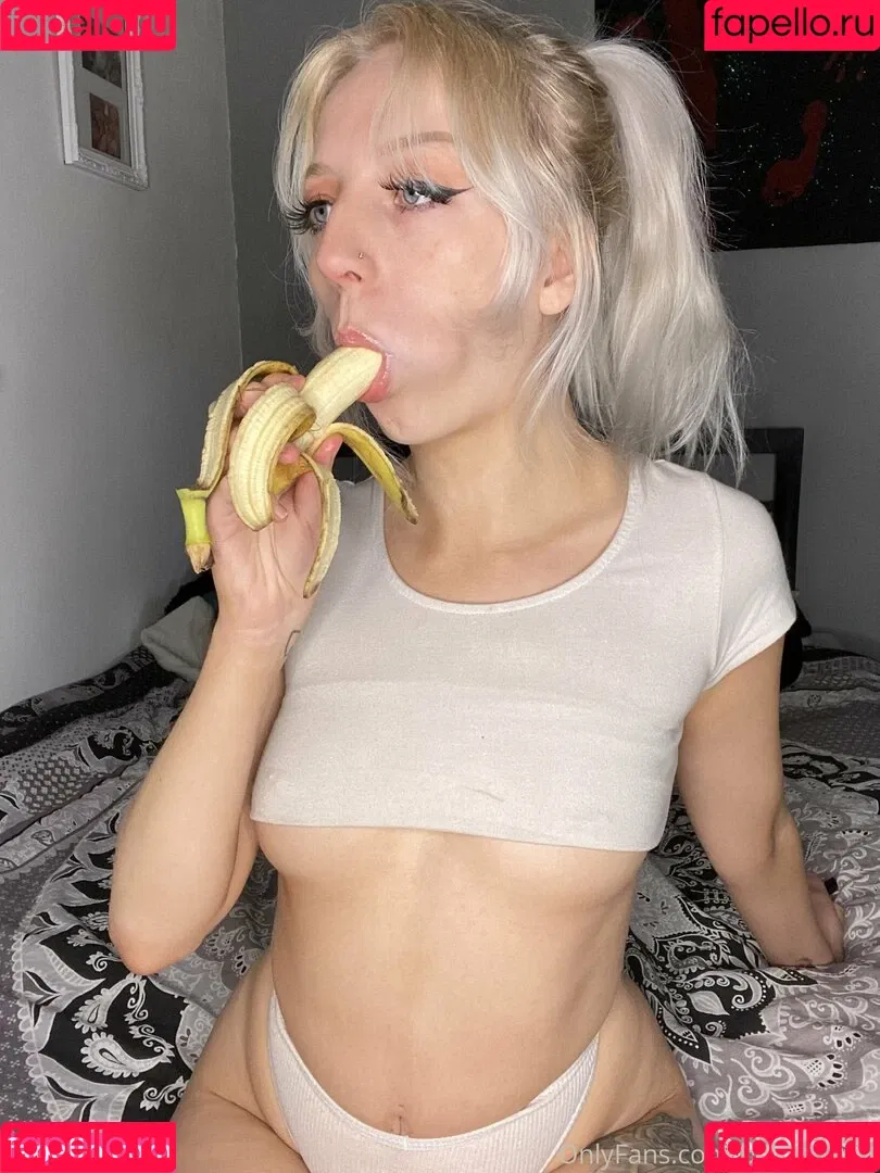 babychar_x Onlyfans Photo Gallery 