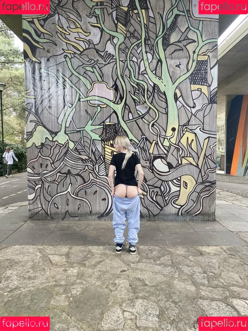 babychar_x Onlyfans Photo Gallery 