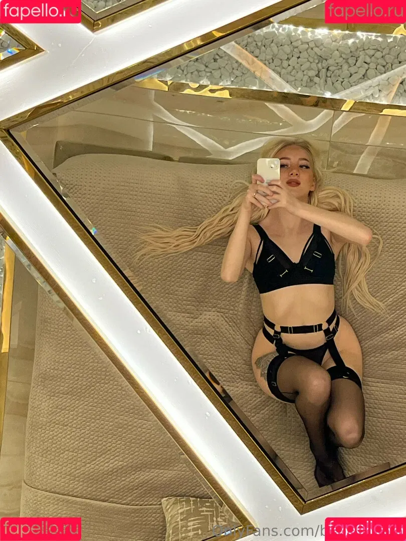 babychar_x Onlyfans Photo Gallery 
