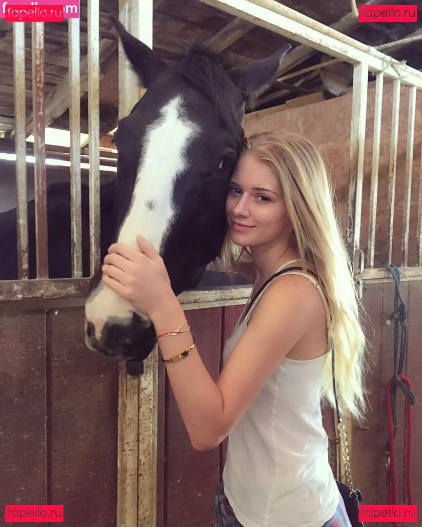 Alena Alexandrovna Savostikova Onlyfans Photo Gallery 