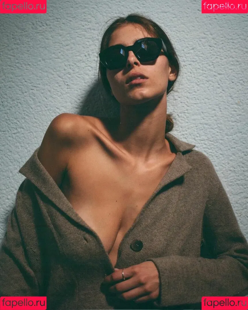 Noa Brener Onlyfans Photo Gallery 