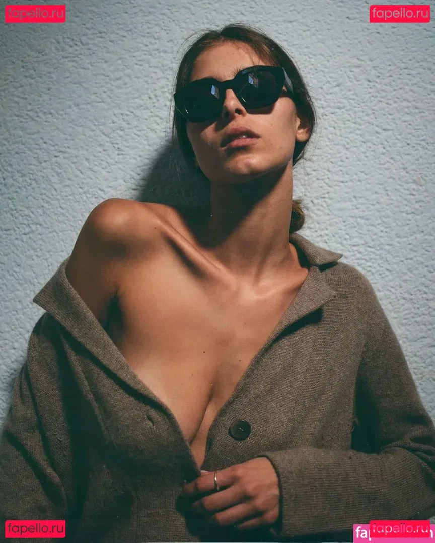 Noa Brener Onlyfans Photo Gallery 