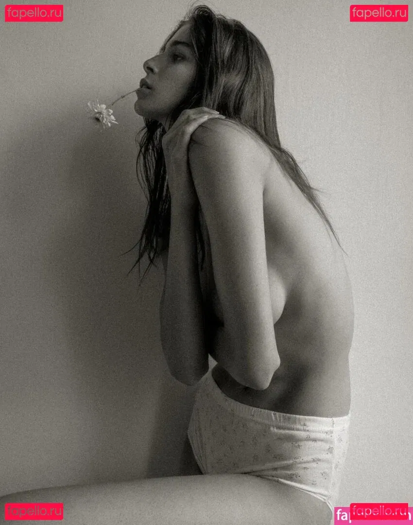 Noa Brener Onlyfans Photo Gallery 