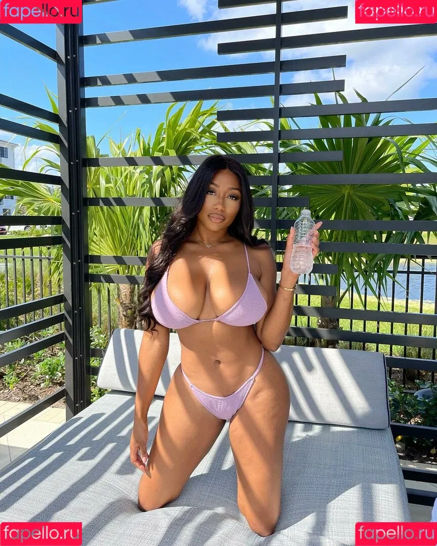 Vivipanameraofficial Onlyfans Photo Gallery 