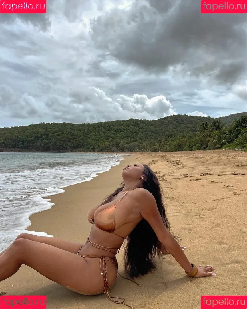 Vivipanameraofficial Onlyfans Photo Gallery 