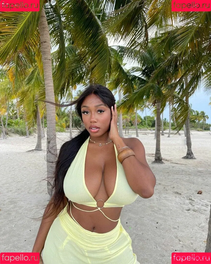 Vivipanameraofficial Onlyfans Photo Gallery 