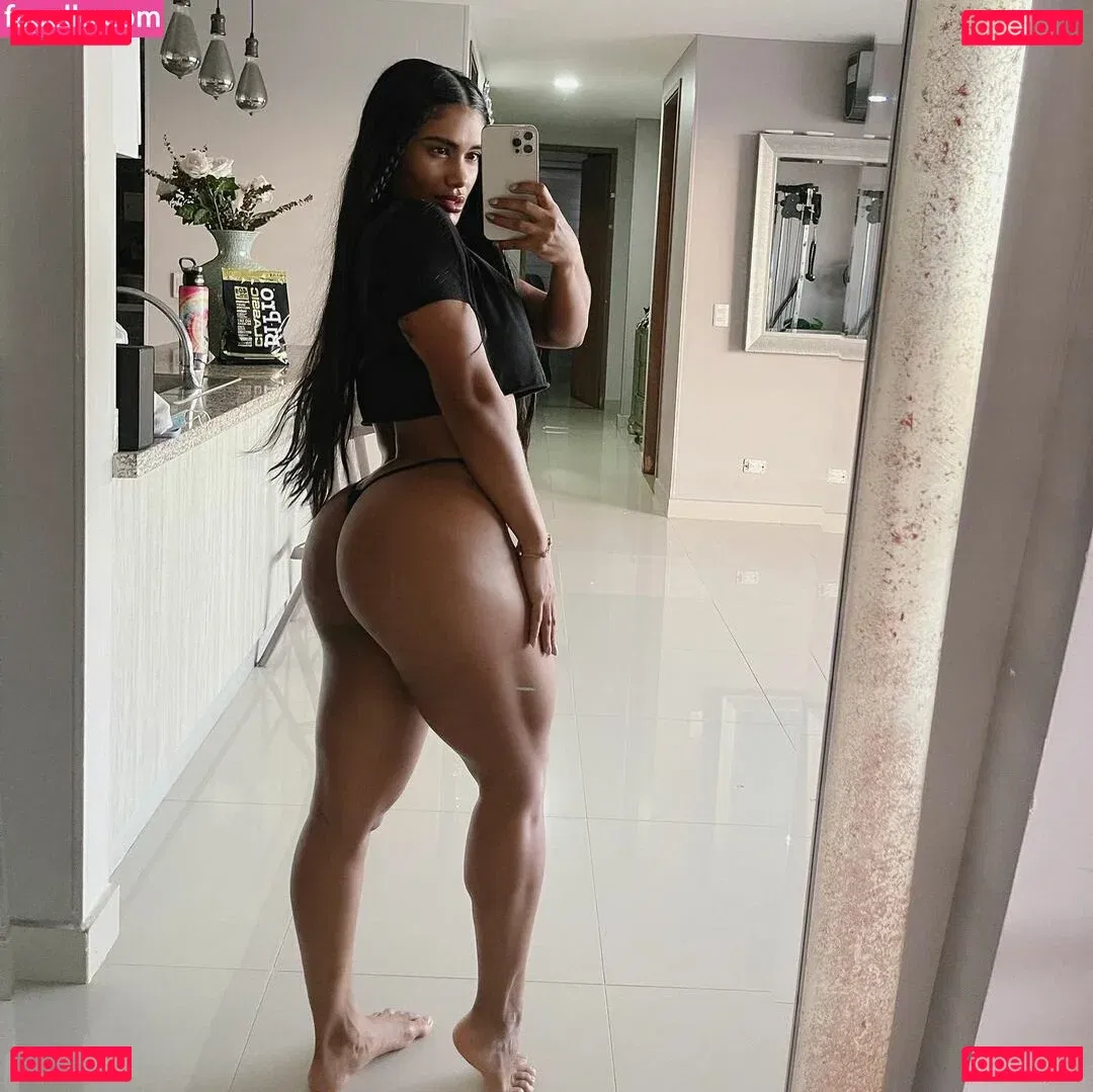 mulatafit Onlyfans Photo Gallery 