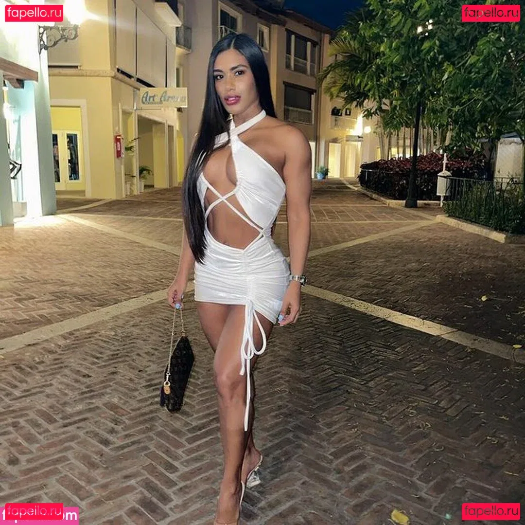 mulatafit Onlyfans Photo Gallery 