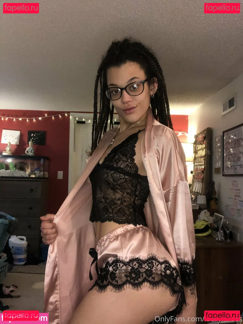 lauryn.roes Onlyfans Photo Gallery 