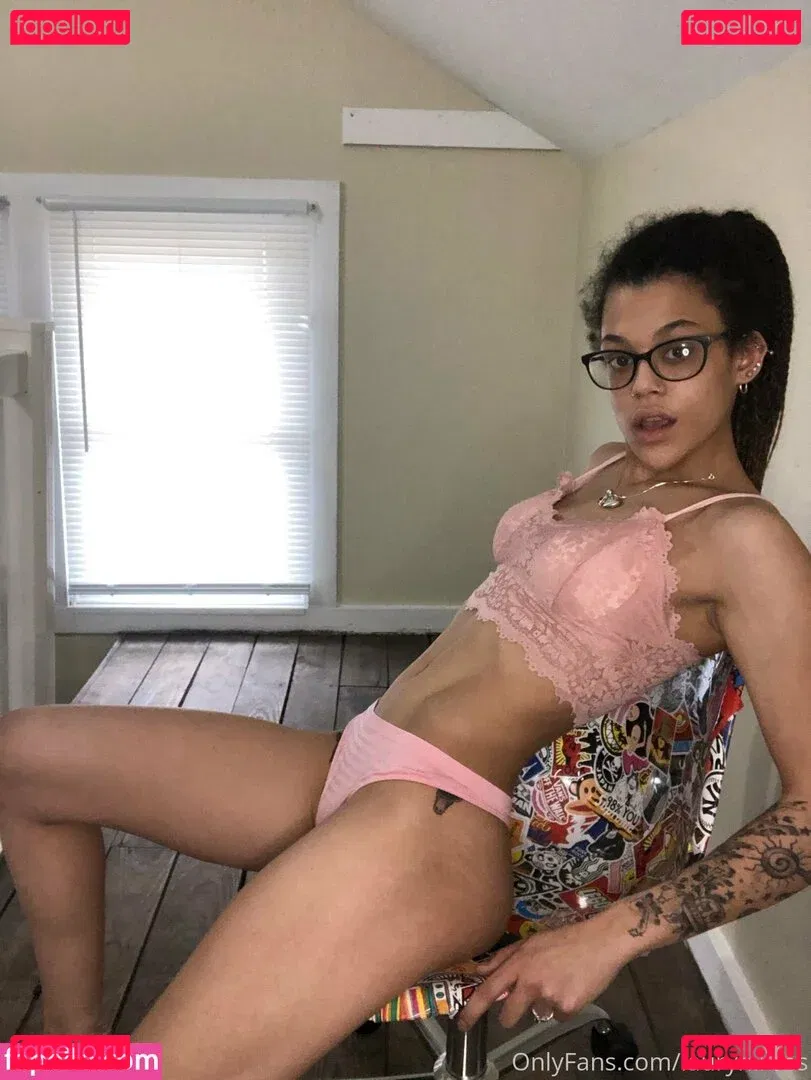 lauryn.roes Onlyfans Photo Gallery 