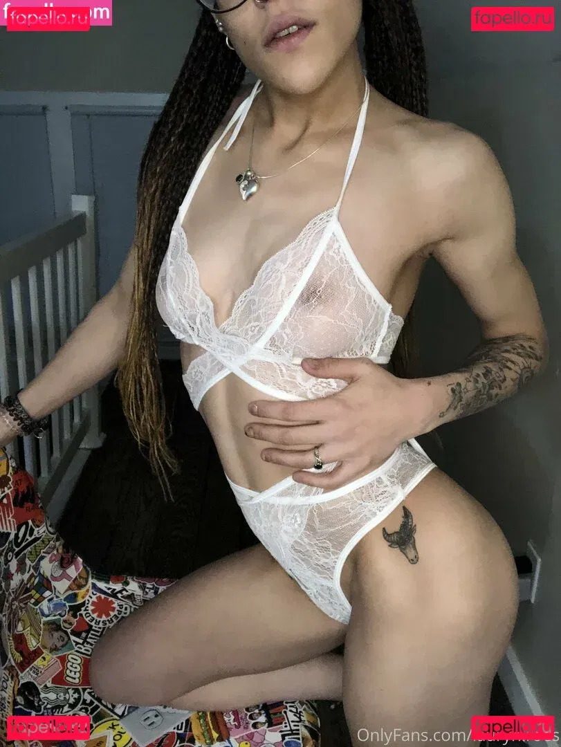 lauryn.roes Onlyfans Photo Gallery 
