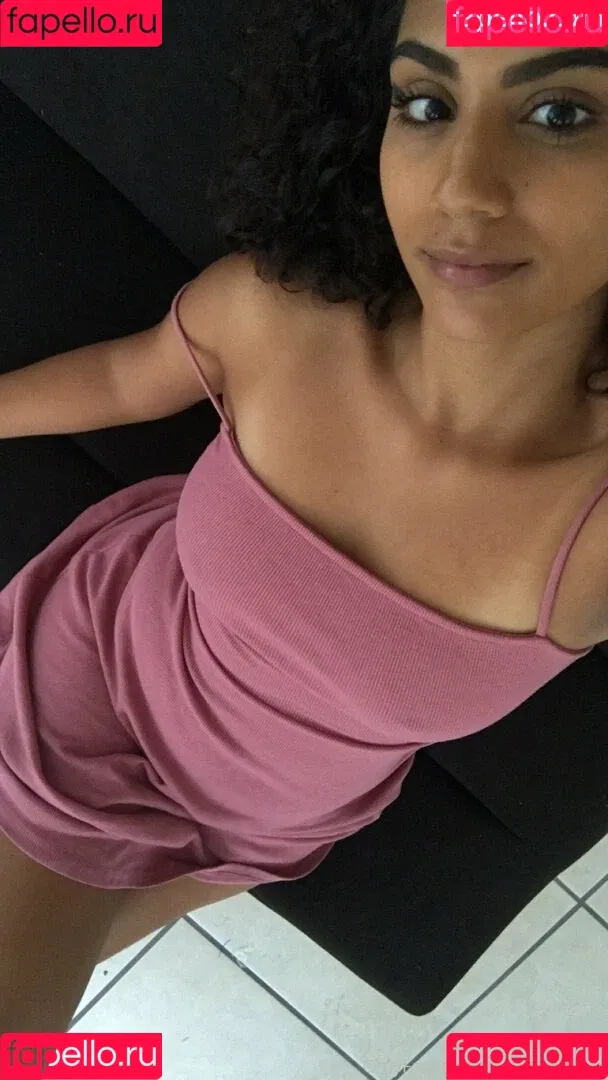 priyasinghxxx Onlyfans Photo Gallery 