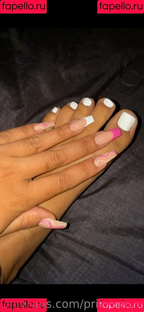 priyasinghxxx Onlyfans Photo Gallery 