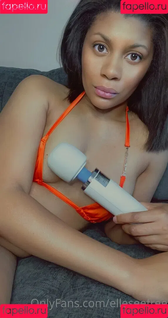 elleseefree Onlyfans Photo Gallery 