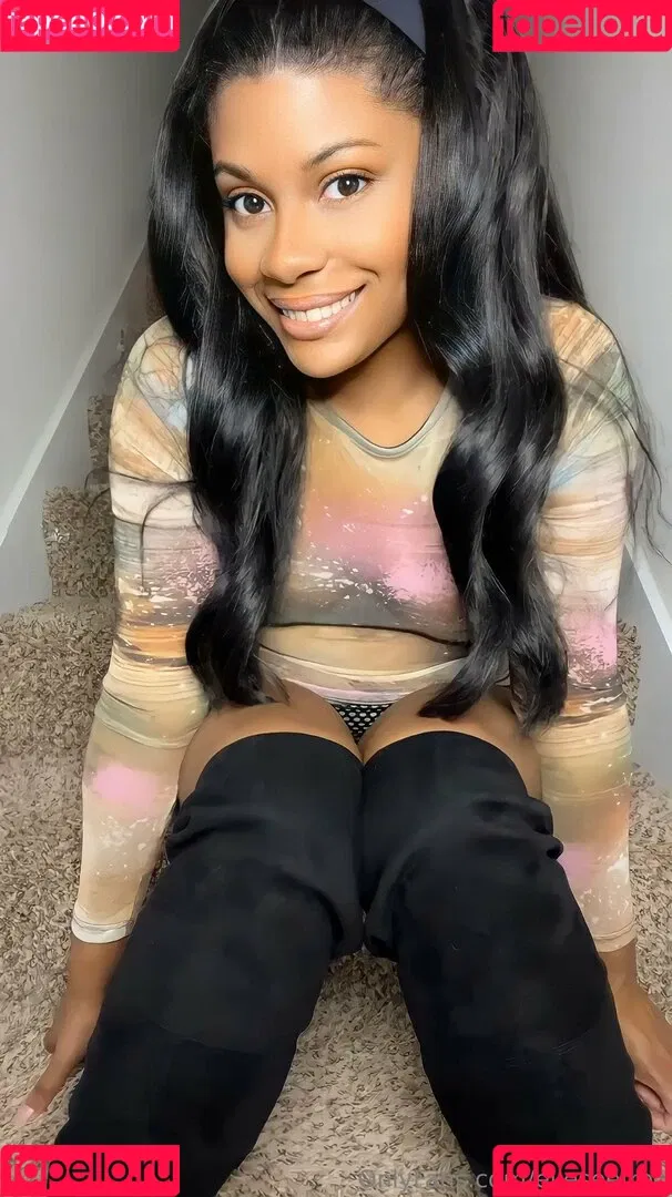 elleseefree Onlyfans Photo Gallery 