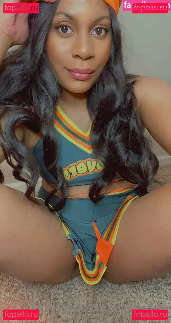 elleseefree Onlyfans Photo Gallery 