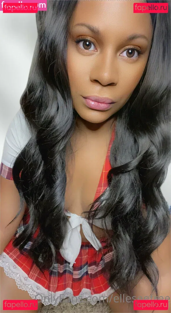 elleseefree Onlyfans Photo Gallery 