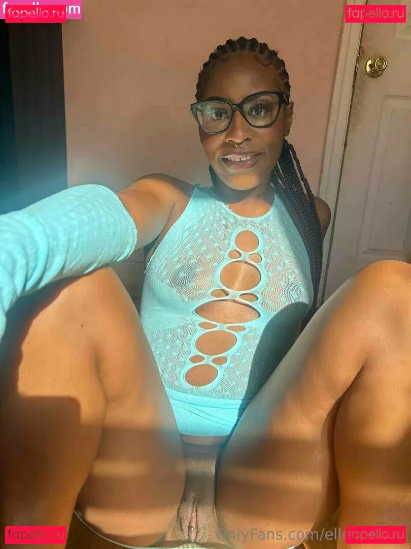 elleseefree Onlyfans Photo Gallery 