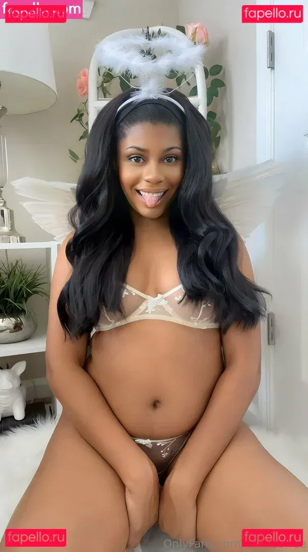 elleseefree Onlyfans Photo Gallery 