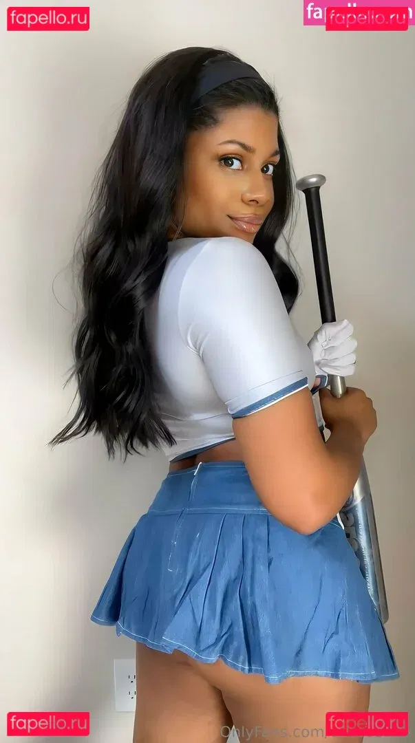 elleseefree Onlyfans Photo Gallery 