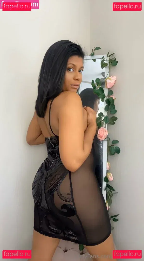 elleseefree Onlyfans Photo Gallery 