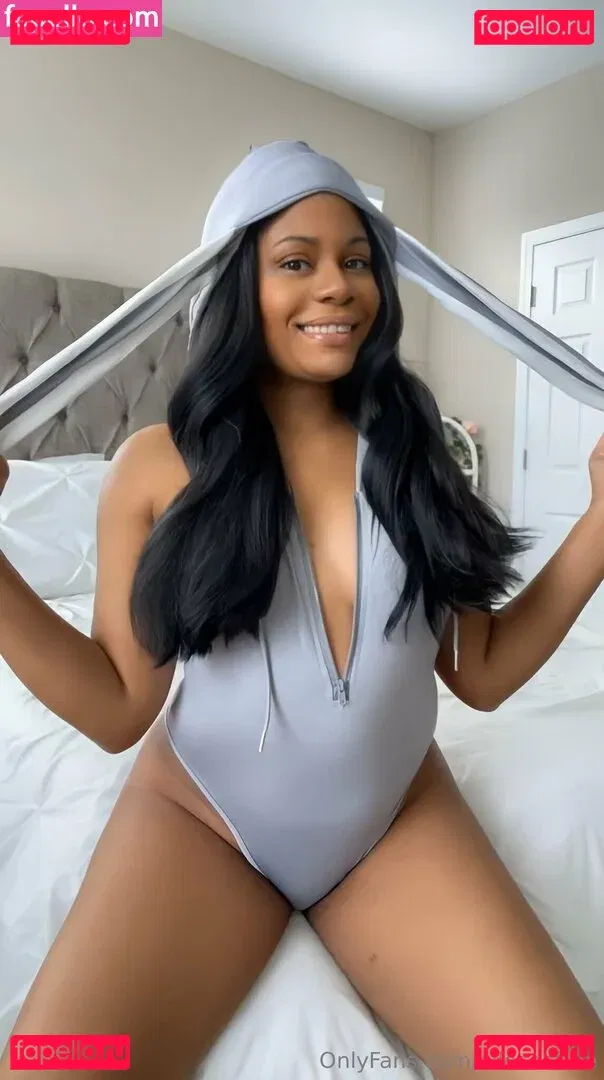 elleseefree Onlyfans Photo Gallery 