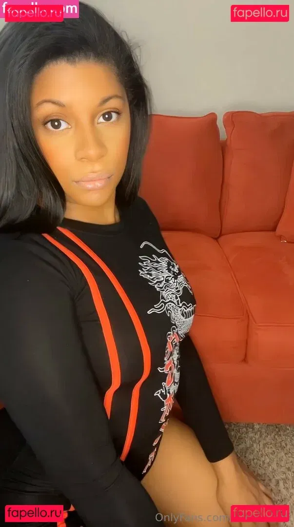 elleseefree Onlyfans Photo Gallery 