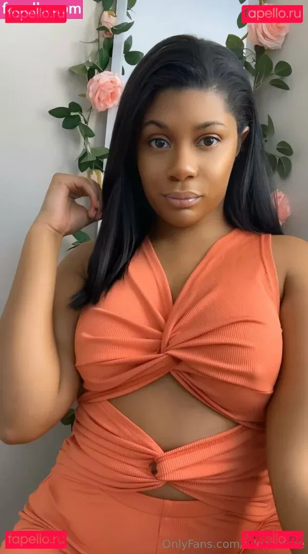 elleseefree Onlyfans Photo Gallery 