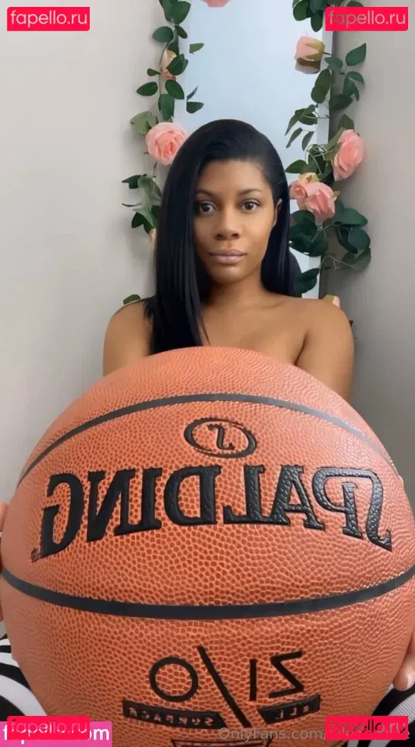 elleseefree Onlyfans Photo Gallery 