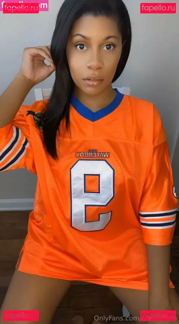 elleseefree Onlyfans Photo Gallery 